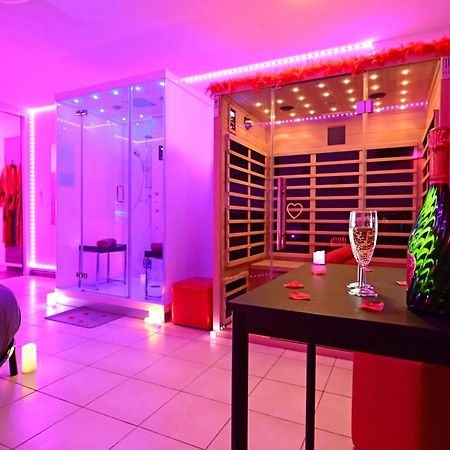 Love Room A Deux Pas De L'Ocean Avec Hammam, Sauna Et Bain A 2 :-) Biscarrosse Εξωτερικό φωτογραφία