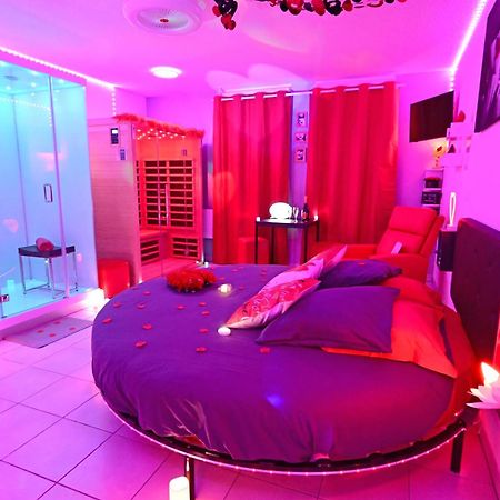 Love Room A Deux Pas De L'Ocean Avec Hammam, Sauna Et Bain A 2 :-) Biscarrosse Εξωτερικό φωτογραφία