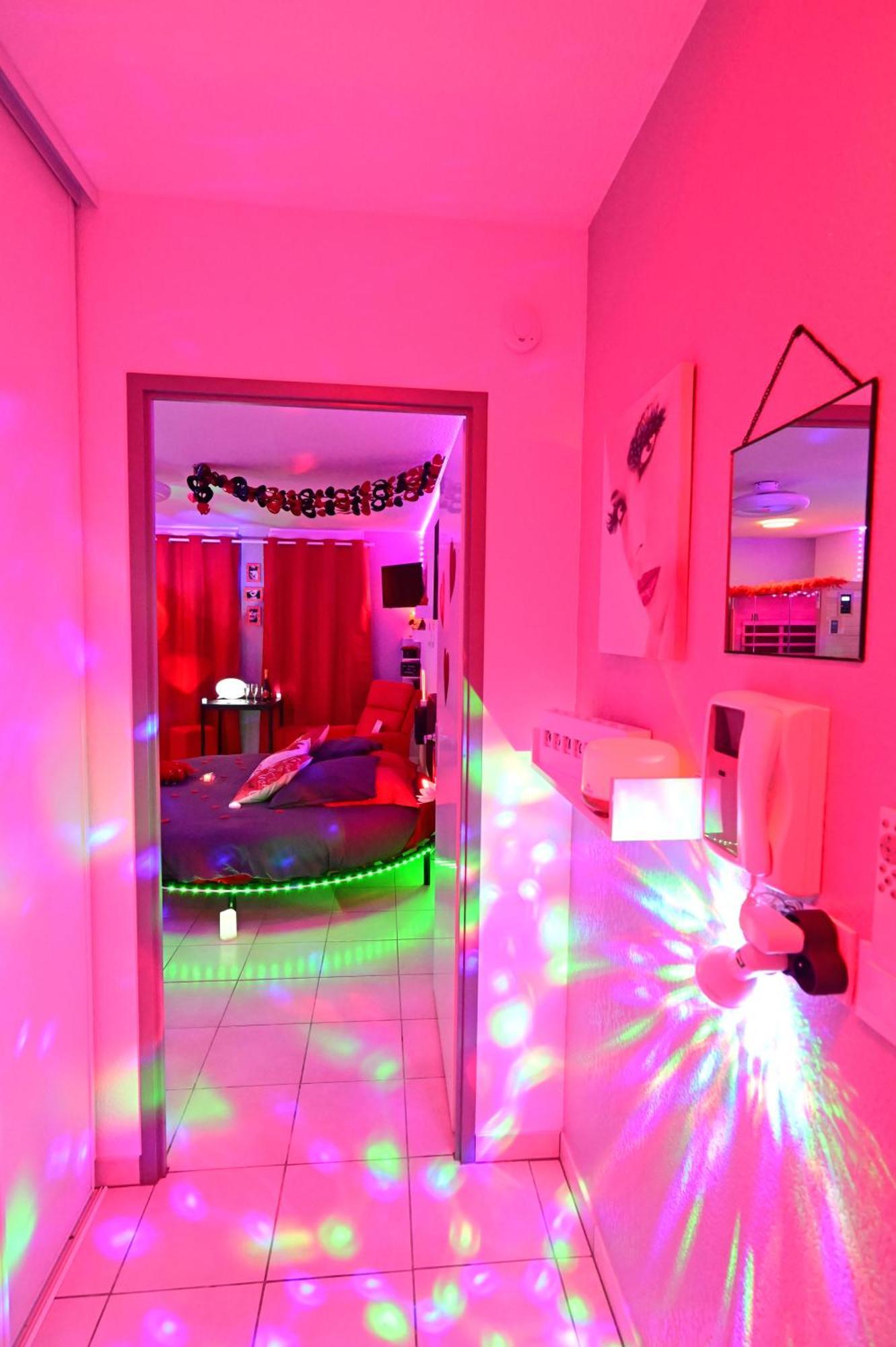 Love Room A Deux Pas De L'Ocean Avec Hammam, Sauna Et Bain A 2 :-) Biscarrosse Εξωτερικό φωτογραφία