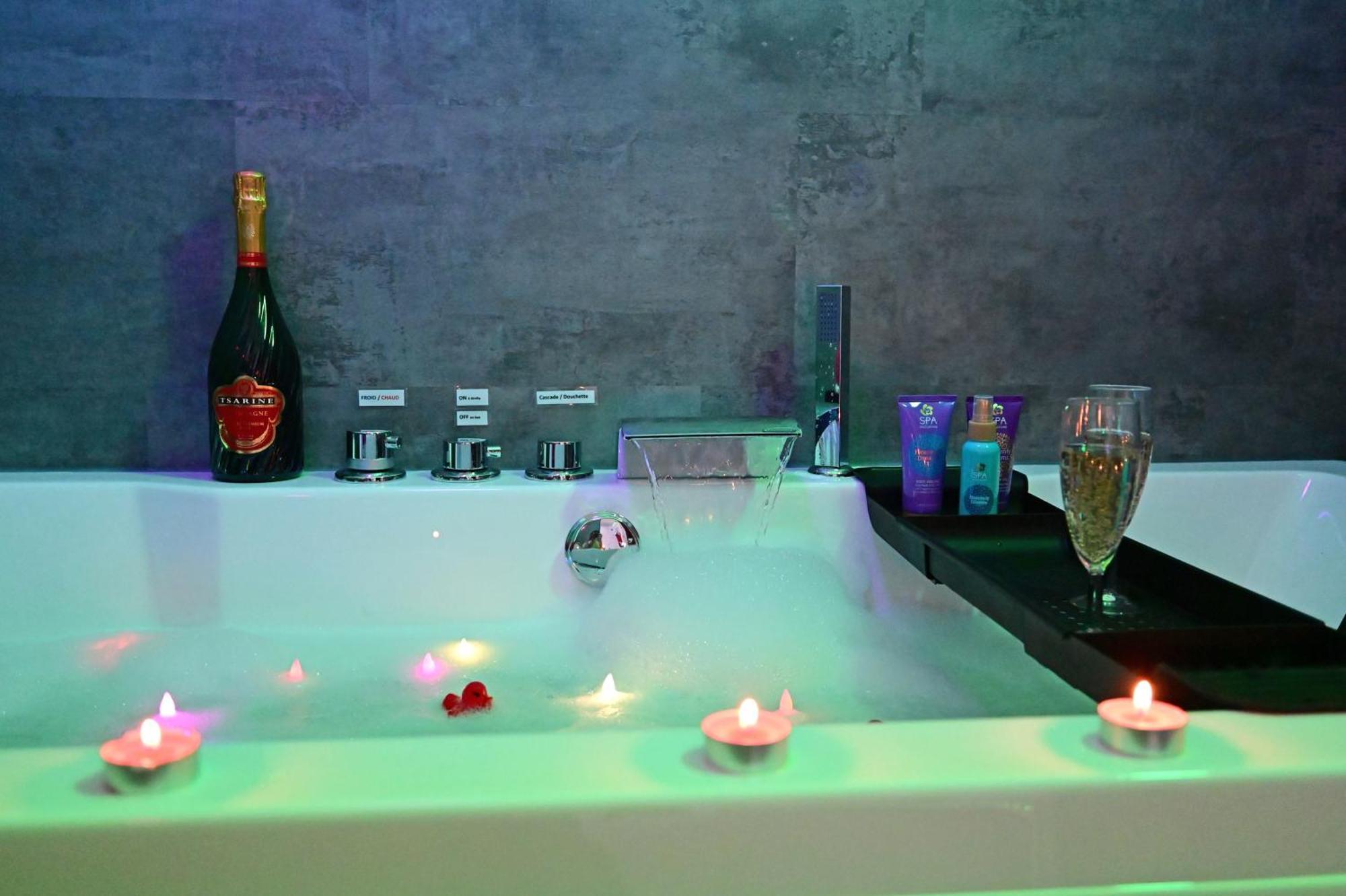 Love Room A Deux Pas De L'Ocean Avec Hammam, Sauna Et Bain A 2 :-) Biscarrosse Εξωτερικό φωτογραφία