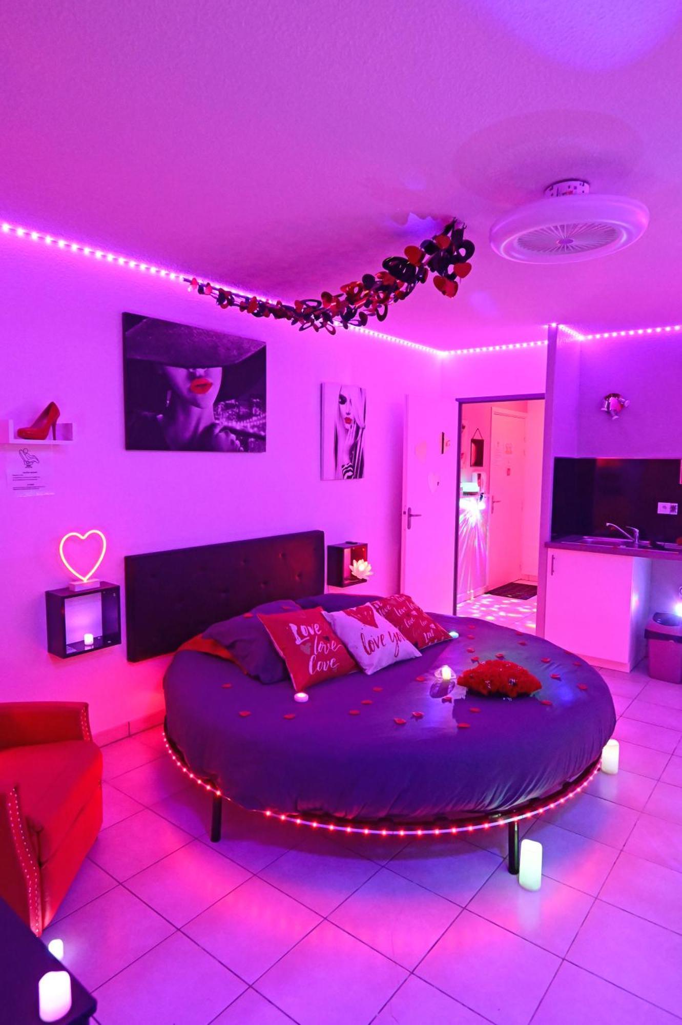 Love Room A Deux Pas De L'Ocean Avec Hammam, Sauna Et Bain A 2 :-) Biscarrosse Εξωτερικό φωτογραφία