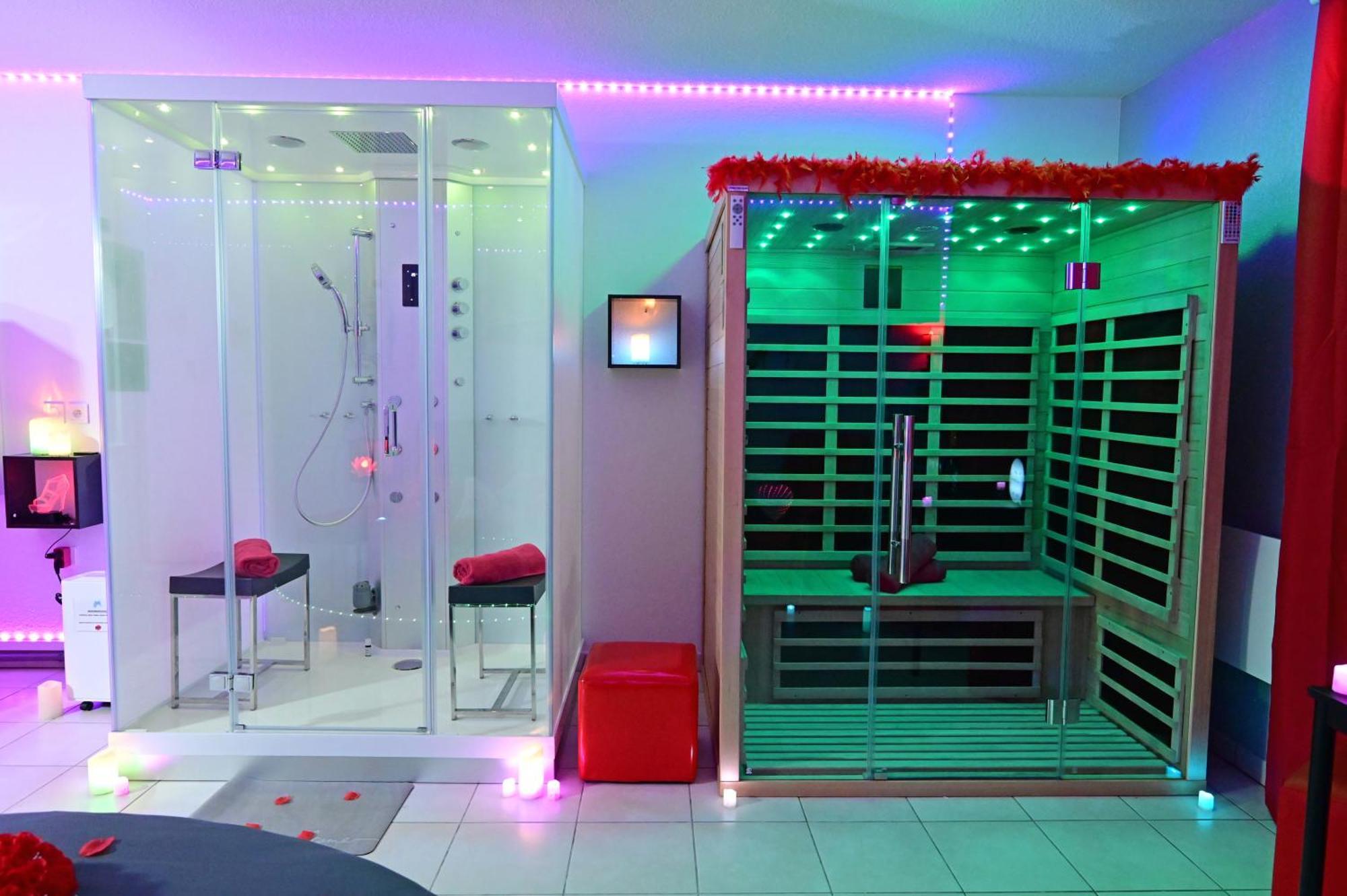 Love Room A Deux Pas De L'Ocean Avec Hammam, Sauna Et Bain A 2 :-) Biscarrosse Εξωτερικό φωτογραφία